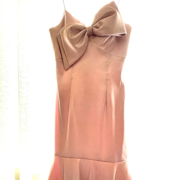 Brand new evening dress, perfect for any style. - Picture 7 of 7